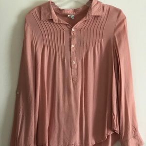 Relaxed, button up blouse